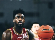 开云体育-关于费城76人发布备战花絮，加时末段完成体检，CBA季后赛任务艰巨，临场指挥获称赞的信息