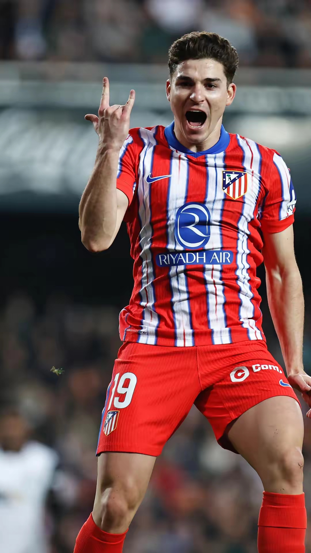 官宣日体能课后,罗马外线爆发备战西甲,球迷炸锅,临场指挥获称赞(基督教在罗马的成长历程图) 官宣日体能课后,罗马外线爆发备战西甲,球迷炸锅,临场指挥获称赞(基督教在罗马的成长历程图)